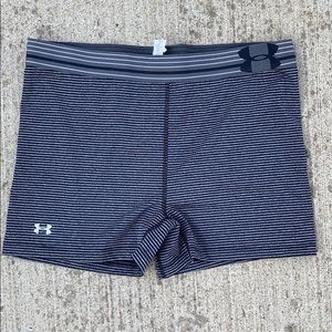 Gray and black stripped under armour spandex